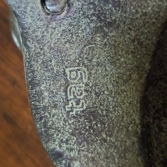 VINTAGE PAIR OF METAL LEAF TEA LIGHT VOTIVES - Picture 4 of 4